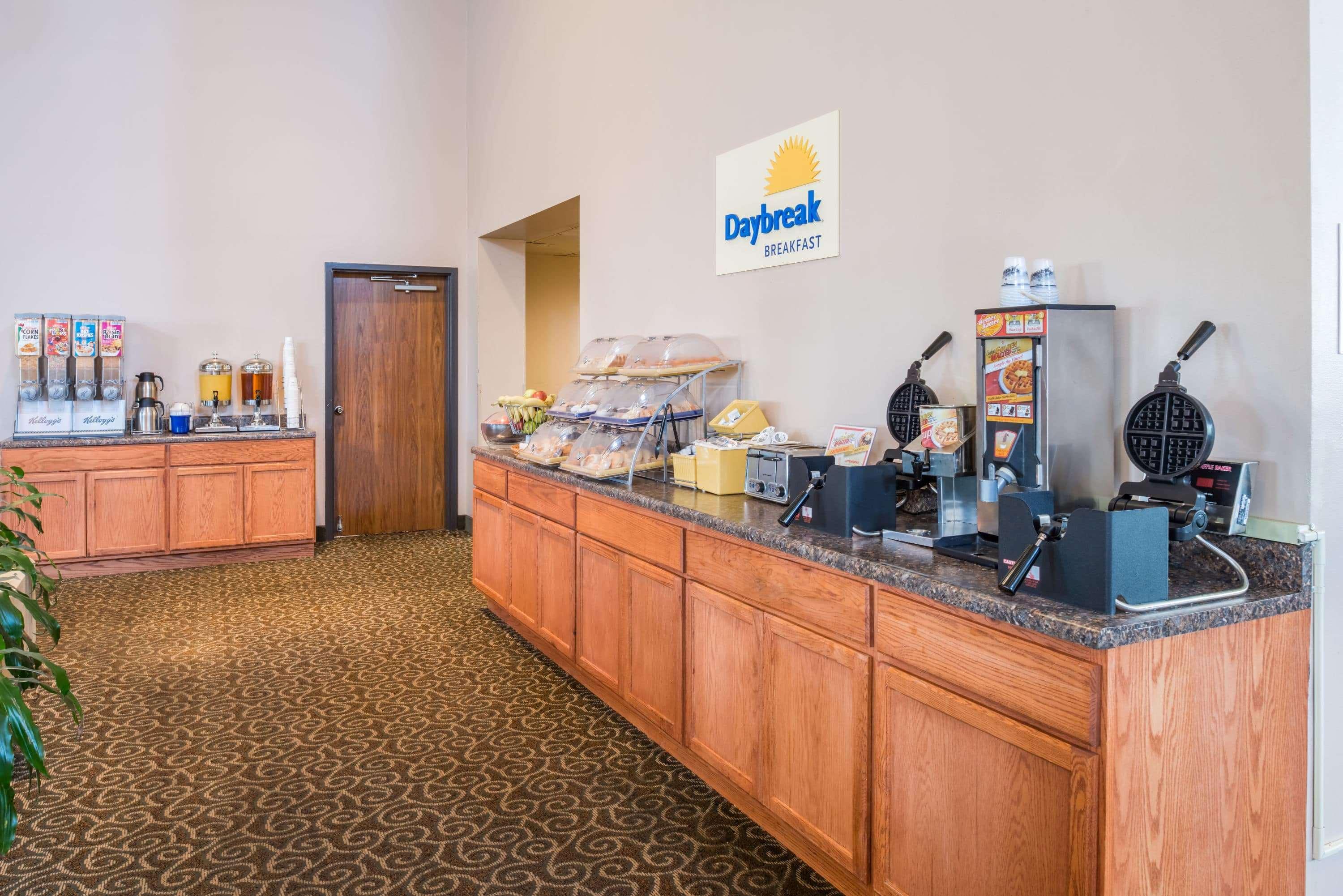 Days Inn by Wyndham Kirksville Eksteriør billede
